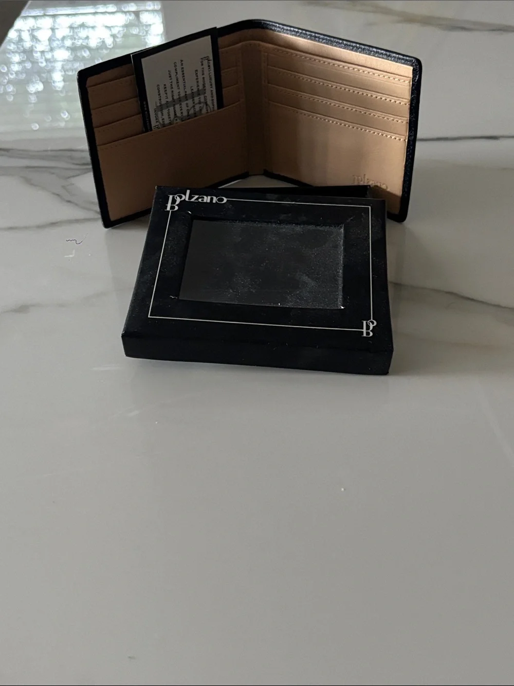 Bolzano Genuine Leather Bifold Wallet Black Tan NWT Boxed Men’s Luxur